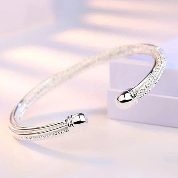NEW 925 Sterling Silver Bangle Bracelet - Picture 2 of 5
